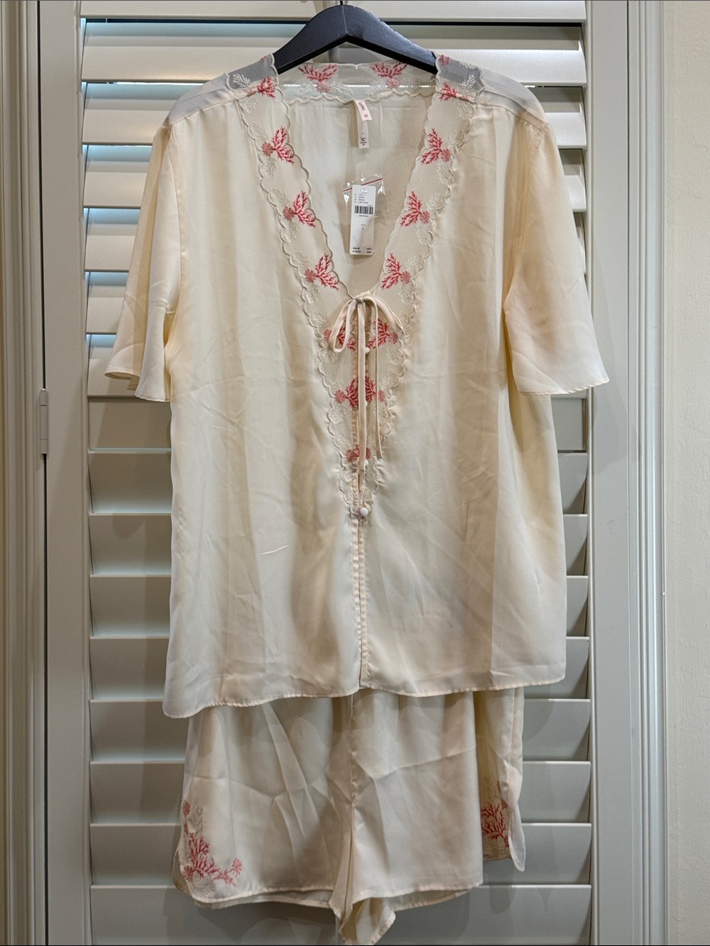 Anthropologie Cream Short Pajama Set with Coral Embroidery